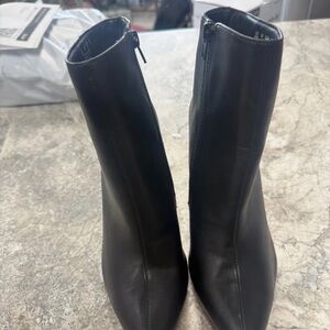 Carlos Santana Black Pointed-Toe Mid-Calf Heel Boots